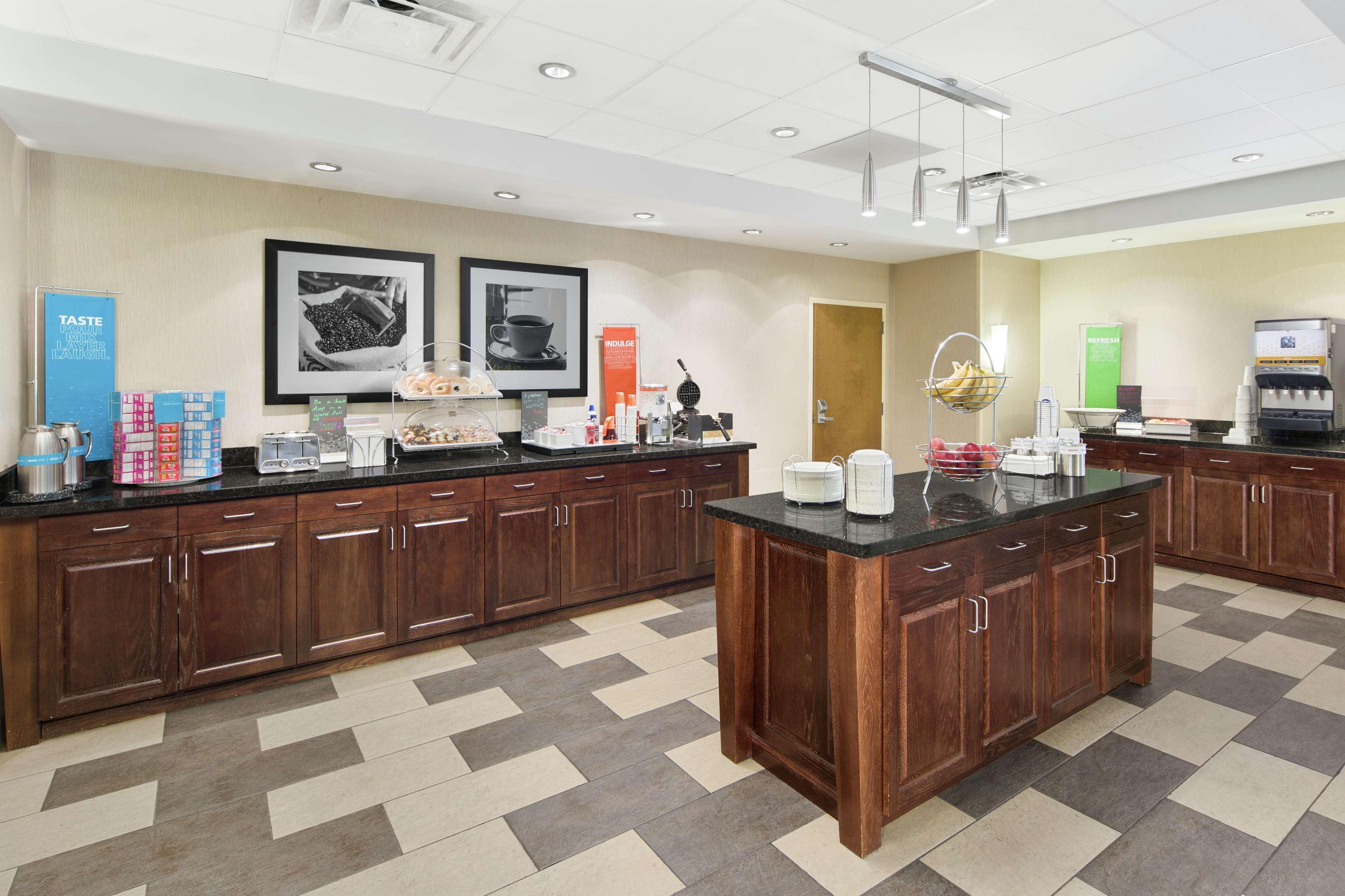 Hampton Inn Columbus/South-Fort Benning Экстерьер фото