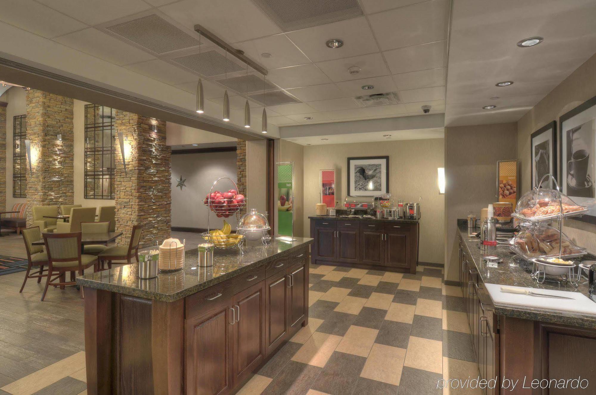 Hampton Inn Columbus/South-Fort Benning Экстерьер фото